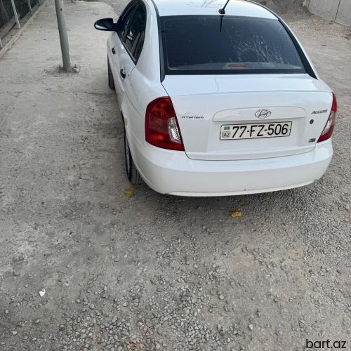 Hyundai Accent: 1.5 l | 2008 il