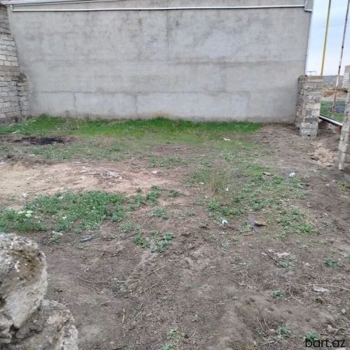 Kürdəxanıda 2 sot torpaq sahəsi satilir.