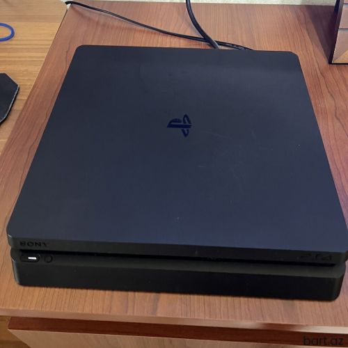 Ps4 slim 500 gb satilir
