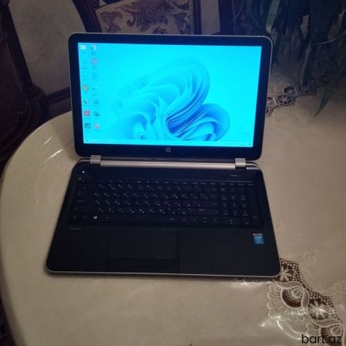 Intel Core i5, 12 GB, 15.6 