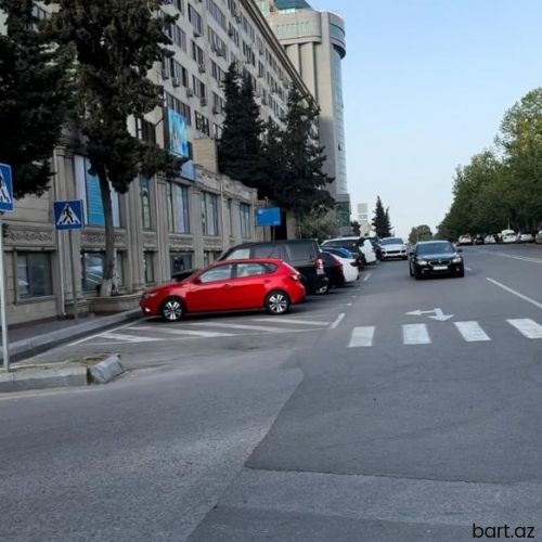 Nerimanovda 3 otaqli menzil satilir