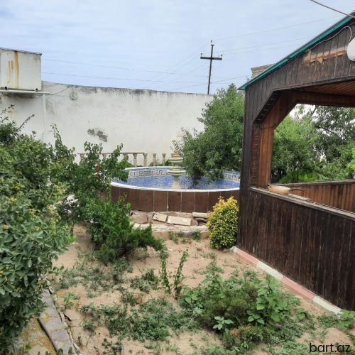 4 otaqlı həyət evi satılır