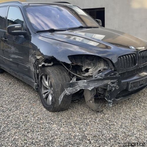 BMW X5 M: 4.4 l | 2012 il