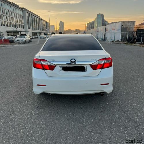 Toyota Camry: 2.5 l. | 2014 il