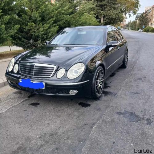 Mercedes-Benz E 320: 3.2 l | 2003 il