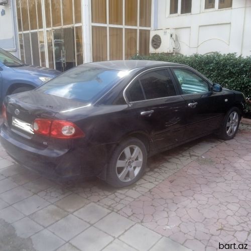 Kia Optima: 2 l | 2006 il