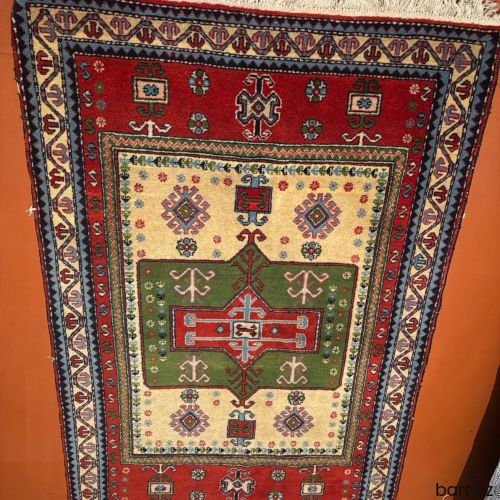 Qədimi Qarabag xalçası