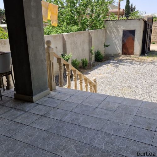 4 otaqlı həyət evi satılır
