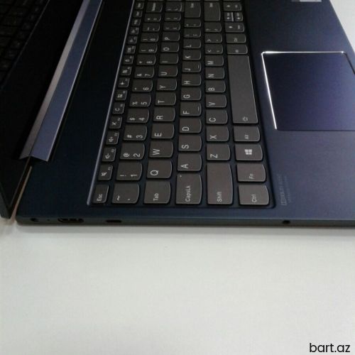 Intel Core i5, 12 GB, 15.6 