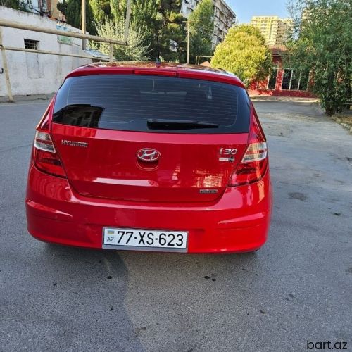Hyundai i30: 1.6 | 2009 il 