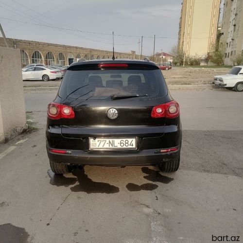 Volkswagen Tiguan: 2 l | 2009 il