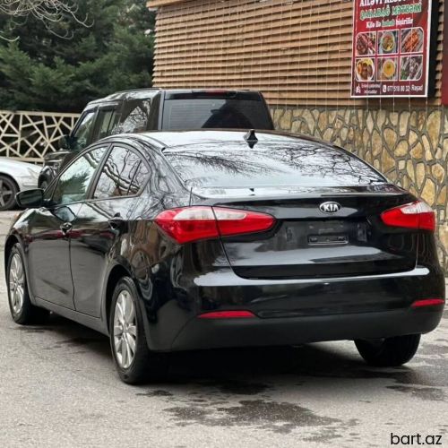 Kia Cerato: 1.8 l | 2014 il 