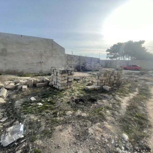 Suraxani rayonunda 2 sot torpaq sahəsi satilir.