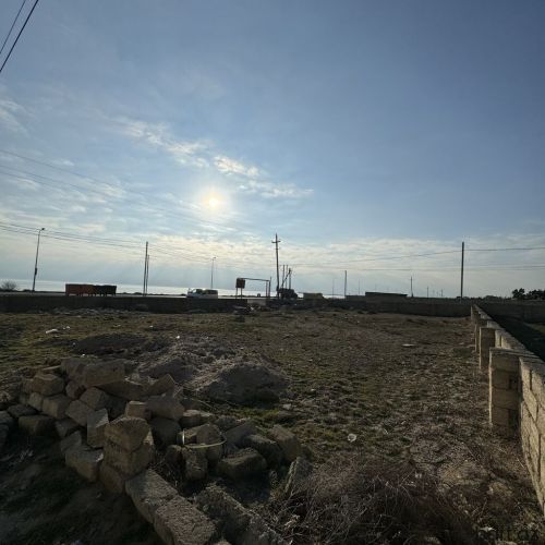 Hövsan qəs.10 sot torpaq sahəsi satilir. satilir.