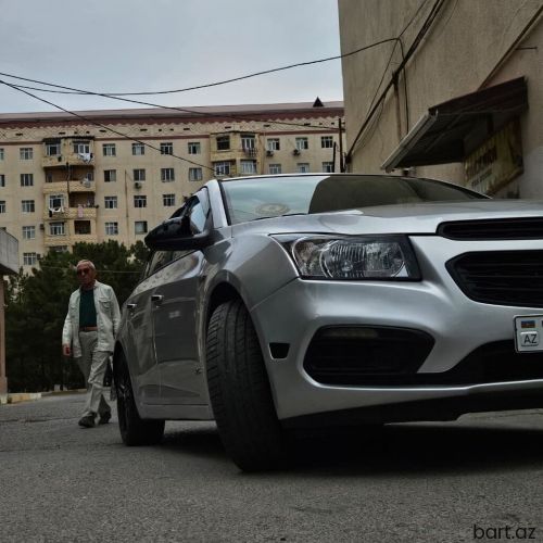 Chevrolet Cruze: 1.4 l | 2015 il 