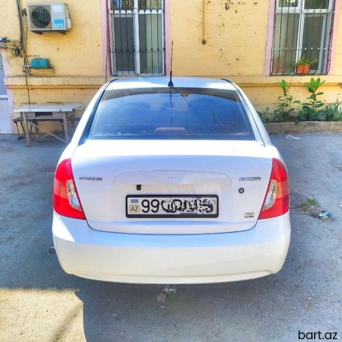 Hyundai Accent: 1.5 l | 2008 il
