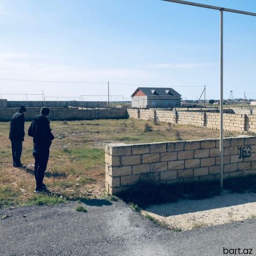 Buzovnada 4 sot torpaq sahəsi satılır