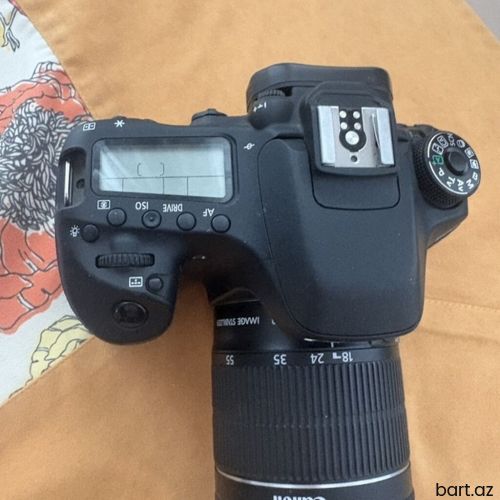 Canon EOS 80D DSLR fotoaparat