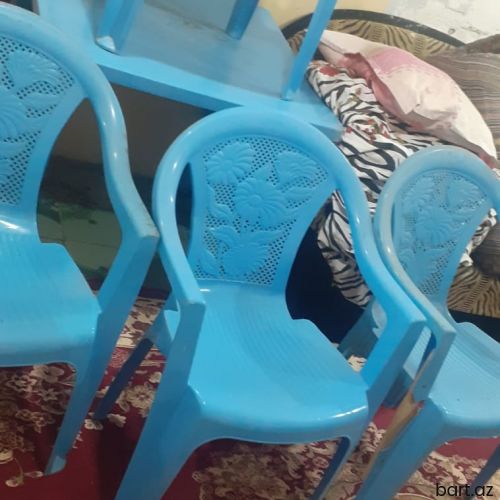 Plastik Stol masa 4 stul oturacaq ilə