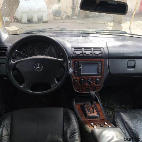Mercedes-Benz : 2.3 | 2000 il