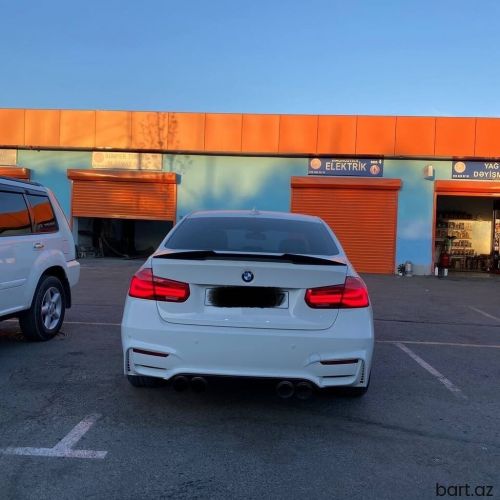 BMW 3 series: 2 l | 2017 il