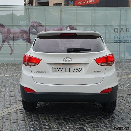 Hyundai Tucson: 2 l | 2014 il