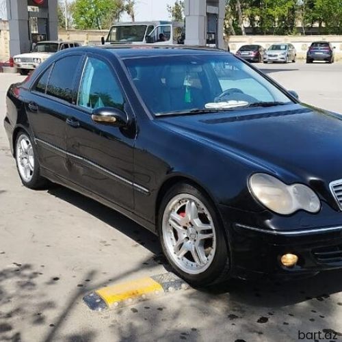 Mercedes-Benz C 230: 1.8 l | 2003 il