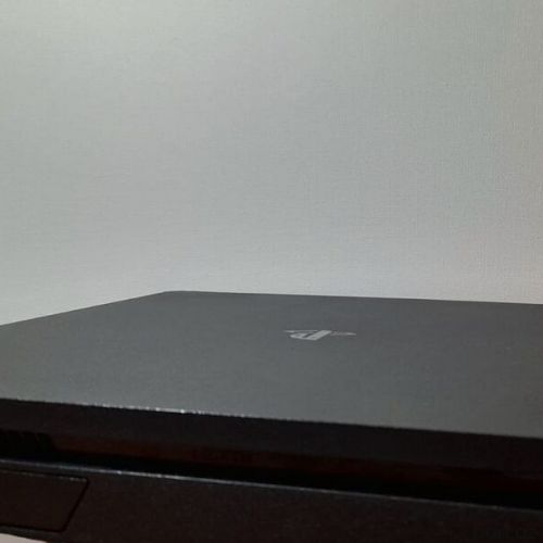 Play Station 4/Slim