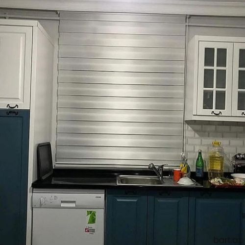 Jaluz, Kredit var0