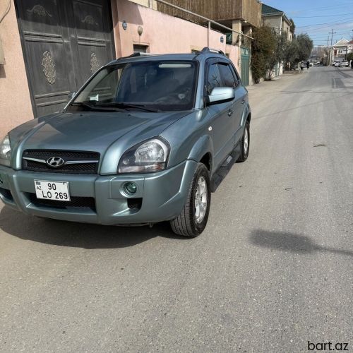 Hyundai Tucson: 2 l | 2009 il 