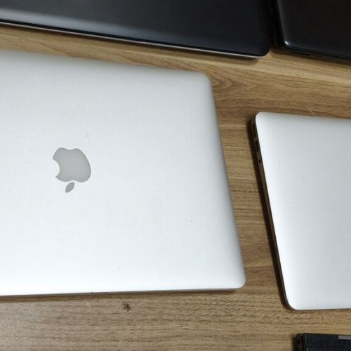 Apple MacBook, 15.4