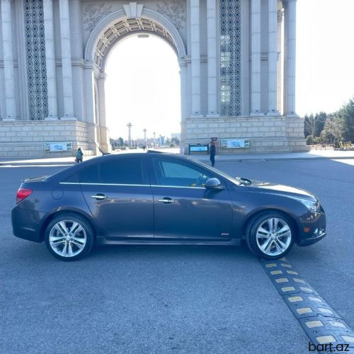 Chevrolet Cruze: 1.4 l | 2014 il