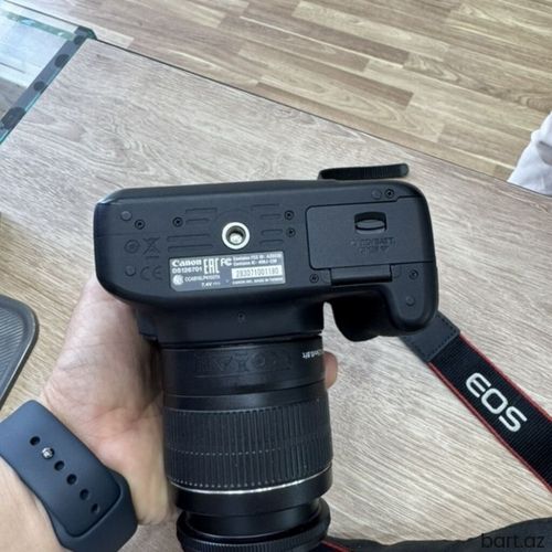 Canon EOS 4000D 