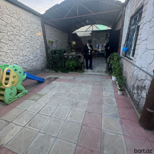 Buzovnada həyət evi