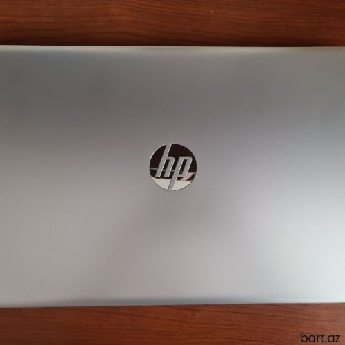 Intel Core i7, 8 GB, 15.6 