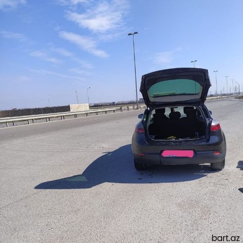Renault Megane: 1.5 l | 2009 il