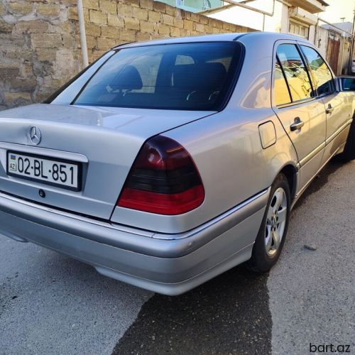 Mercedes-Benz C 180: 1.8 l | 1997 il