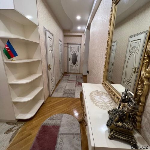 Yeni Yasamalda 2 otaqli mənzil satilir.