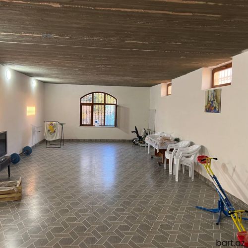 Mərdəkanda bağ evi
