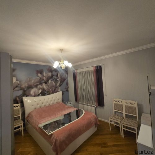 Masazirda 5 otaqli həyət evi satilir.