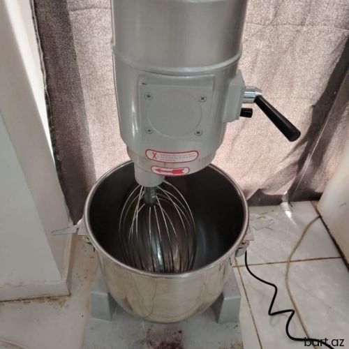 Mikser 30kq xemir yoğurur.