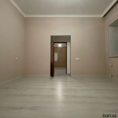  20-ci sahə, 3 otaqlı mənzil satilir.