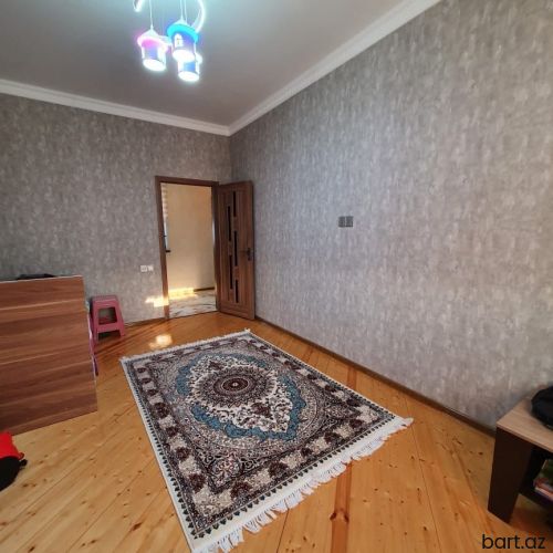 Buzovnada həyət evi satılır