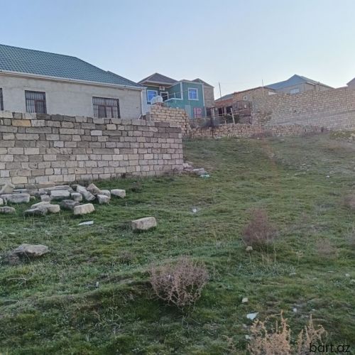 Hökməlidə 10 sot torpaq sahəsi satilir.
