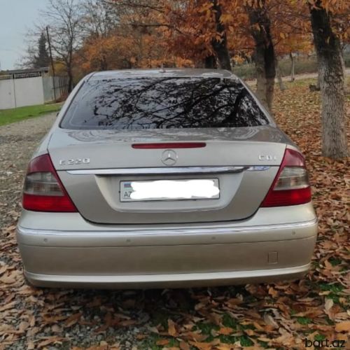 Mercedes-Benz E 220: 2.2 l | 2007 il
