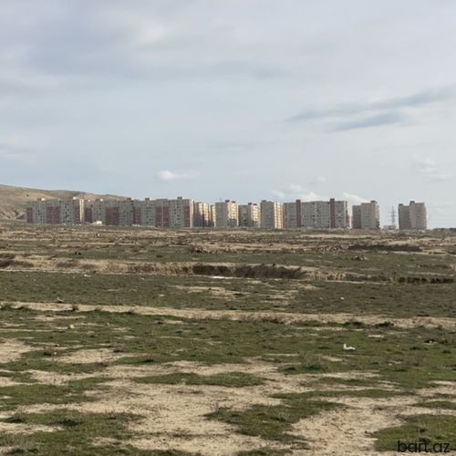 Qobuda 5 sot torpaq sahəsi satilir.