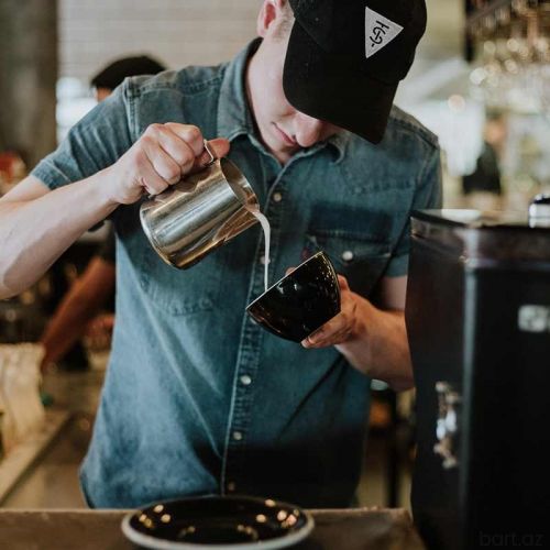 Barista tələb edirik