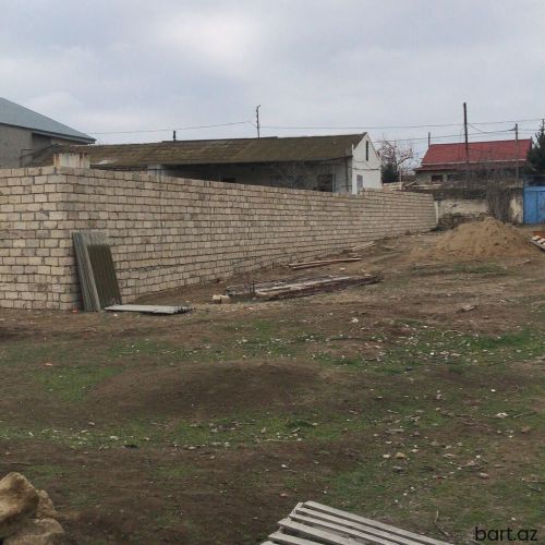 Mərdəkanda 12 sot torpaq satılır