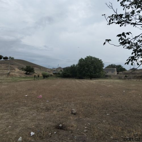 Göy göl üçtepe kendinde 5 sot torpaq satilir.