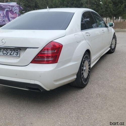 Mercedes-Benz S-Class: 3.5 l | 2007 il